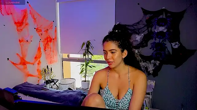 Snapshot of arteverena chatting on November 1, 2025, 8:03 pm arteverena online show from November 1, 2025, 8:03 pm