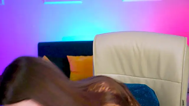 MollyPerry online show from March 9, 2025, 7:15 pm