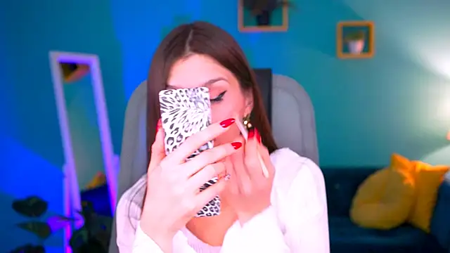 MollyPerry online show from February 14, 2025, 7:33 pm