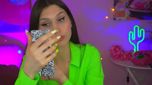 MollyPerry online show from March 11, 2025, 4:07 pm