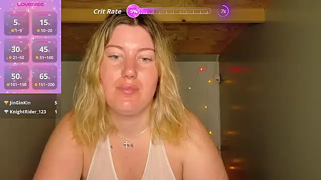 C1eopatra online show from November 1, 2025, 7:52 pm