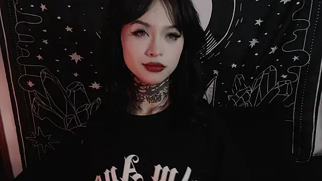 Isabella  dark online show from January 23, 2025, 3:05 am