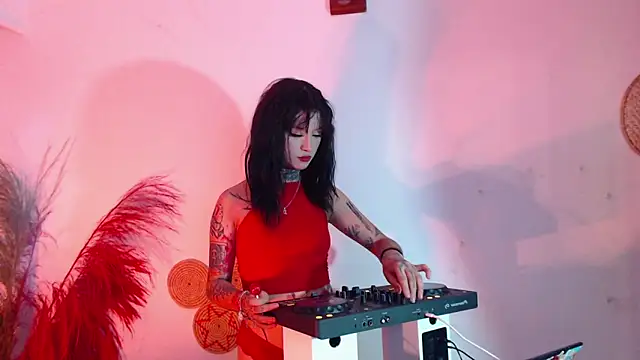 Isabella  dark online show from January 14, 2025, 12:00 am