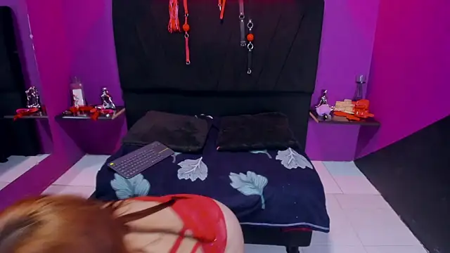 ginevra boobs online show from March 1, 2025, 7:26 pm