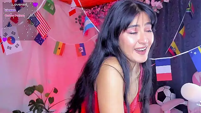 Snapshot of Violetta_kim1 chatting on July 18, 2026, 7:33 pm Violetta kim1 online show from July 18, 2026, 7:33 pm