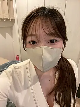 Snapshot of OCHAN___X chatting on September 23, 2025, 12:56 pm OCHAN   X online show from September 23, 2025, 12:56 pm