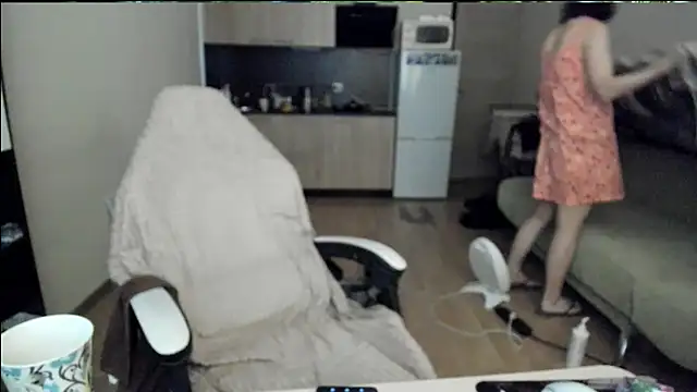 Snapshot of Bridget_fitness chatting on October 15, 2025, 11:07 am Bridget fitness online show from October 15, 2025, 11:07 am