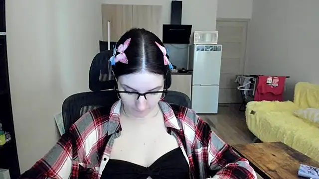 Snapshot of Bridget_fitness chatting on October 31, 2025, 12:02 pm Bridget fitness online show from October 31, 2025, 12:02 pm