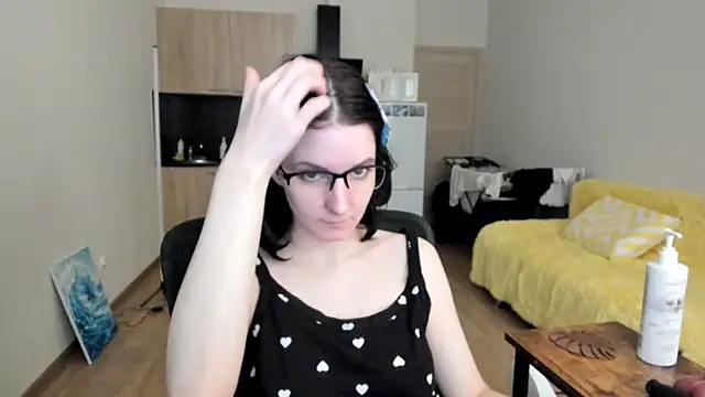 Snapshot of Bridget_fitness chatting on October 29, 2025, 11:31 am Bridget fitness online show from October 29, 2025, 11:31 am