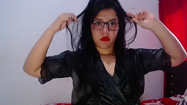 LuciaTomson online show from July 30, 2026, 7:46 pm