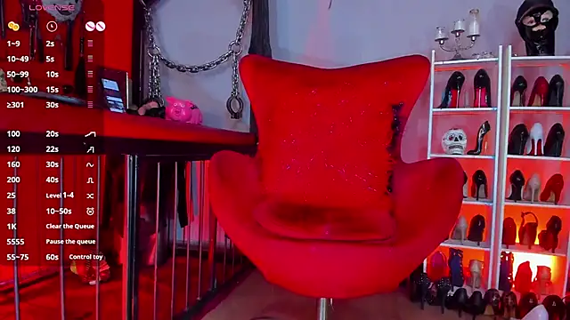 Snapshot of MistressAndre chatting on October 3, 2025, 8:43 pm MistressAndre online show from October 3, 2025, 8:43 pm