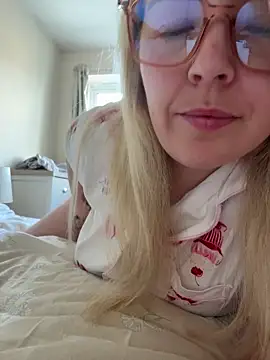 xxcurvyjessiexx online show from April 5, 2026, 8:54 am