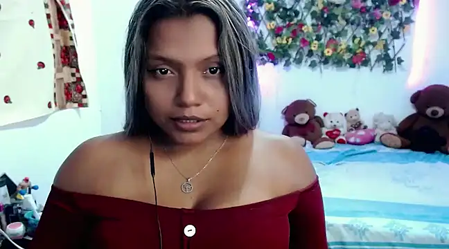 sexysusan4you online show from February 4, 2025, 9:10 pm