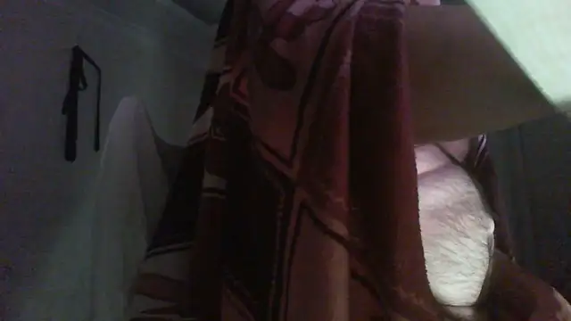 Snapshot of thekeys chatting on October 7, 2025, 3:40 am thekeys online show from October 7, 2025, 3:40 am