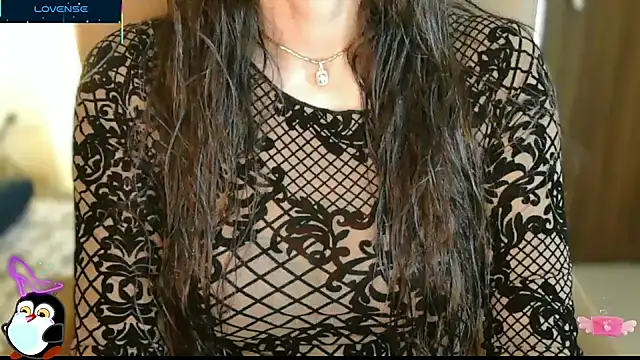 Snapshot of _Blue_Ruubyy_ chatting on October 27, 2025, 1:23 pm  Blue Ruubyy  online show from October 27, 2025, 1:23 pm