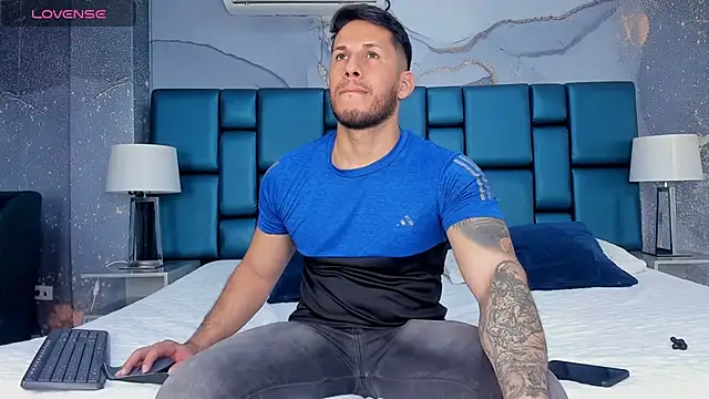 Snapshot of George_Diesell chatting on September 16, 2025, 9:05 pm George Diesell online show from September 16, 2025, 9:05 pm