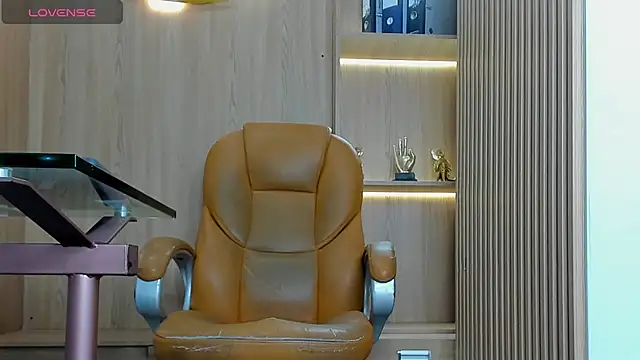 Snapshot of George_Diesell chatting on October 24, 2025, 10:31 pm George Diesell online show from October 24, 2025, 10:31 pm