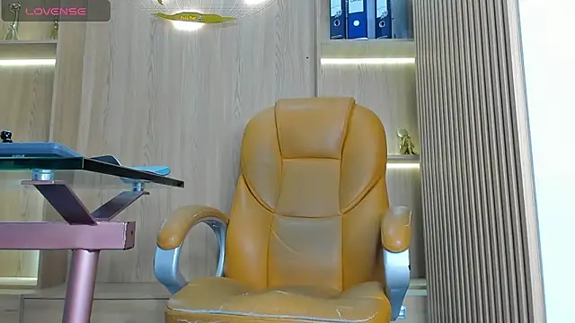 Snapshot of George_Diesell chatting on September 11, 2025, 8:42 pm George Diesell online show from September 11, 2025, 8:42 pm