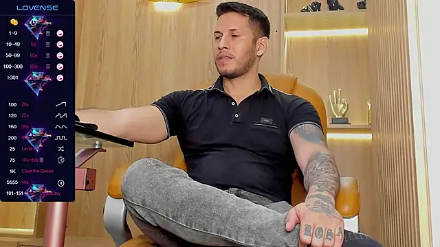 Snapshot of George_Diesell chatting on February 26, 2025, 12:20 am George Diesell online show from February 26, 2025, 12:20 am