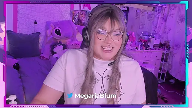 Snapshot of MegariaB chatting on January 26, 2025, 4:20 am MegariaB online show from January 26, 2025, 4:20 am