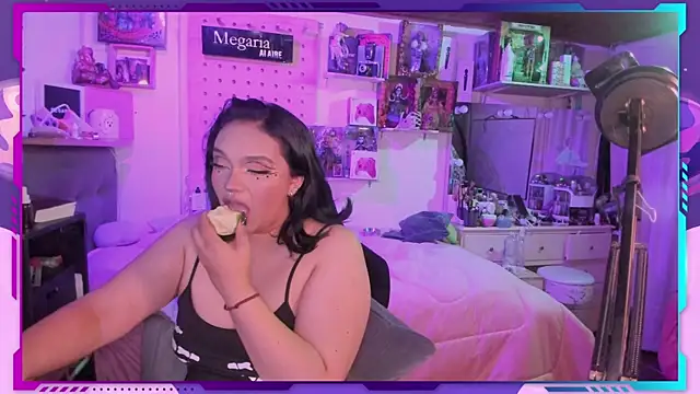 Snapshot of MegariaB chatting on October 16, 2025, 3:59 am MegariaB online show from October 16, 2025, 3:59 am