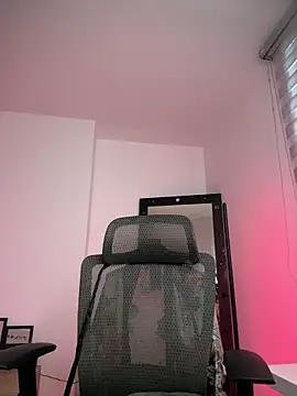 evangeline ch online show from October 13, 2025, 3:13 pm