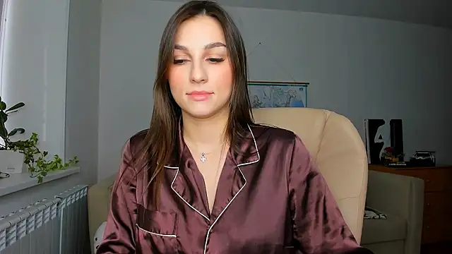 Snapshot of sunsetwithavaa chatting on January 15, 2025, 8:20 am sunsetwithavaa online show from January 15, 2025, 8:20 am