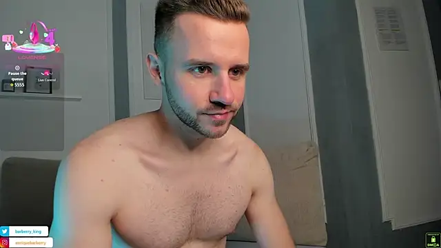 Snapshot of EnriqueBarberry chatting on September 28, 2025, 5:36 am EnriqueBarberry online show from September 28, 2025, 5:36 am