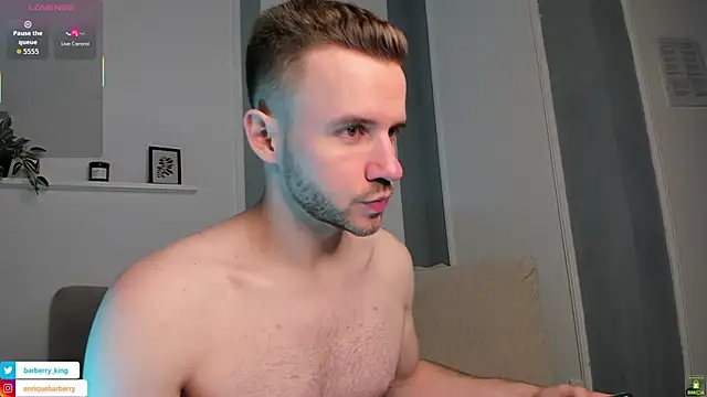 Snapshot of EnriqueBarberry chatting on November 7, 2025, 6:18 am EnriqueBarberry online show from November 7, 2025, 6:18 am