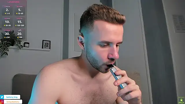 EnriqueBarberry online show from November 15, 2025, 6:28 am