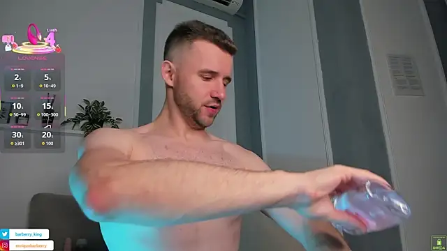 Snapshot of EnriqueBarberry chatting on October 18, 2025, 5:31 am EnriqueBarberry online show from October 18, 2025, 5:31 am