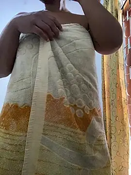 Annstella online show from February 21, 2025, 1:33 am