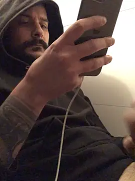 Snapshot of hotmrniceguy chatting on February 11, 2025, 2:14 am hotmrniceguy online show from February 11, 2025, 2:14 am