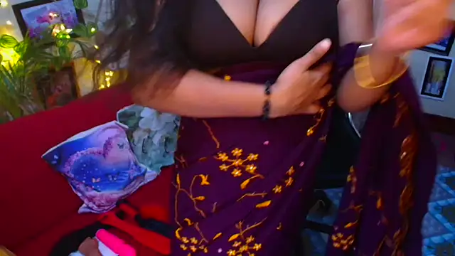 Snapshot of SnoowForYou chatting on October 6, 2025, 12:56 am SnoowForYou online show from October 6, 2025, 12:56 am