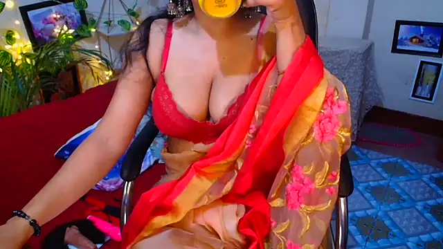 Snapshot of SnoowForYou chatting on September 25, 2025, 12:05 am SnoowForYou online show from September 25, 2025, 12:05 am