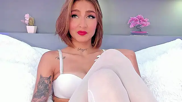 Snapshot of rosemonrooe chatting on October 1, 2025, 4:55 pm rosemonrooe online show from October 1, 2025, 4:55 pm