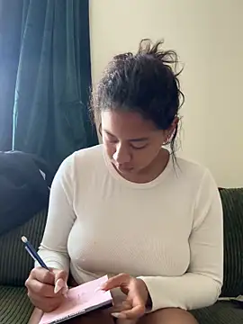 VanessaBling online show from December 15, 2025, 4:02 pm