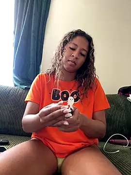 Snapshot of VanessaBling chatting on September 17, 2025, 2:08 pm VanessaBling online show from September 17, 2025, 2:08 pm