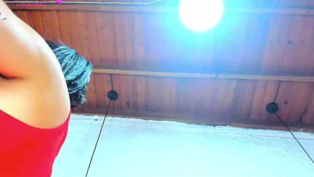 Snapshot of emiily_s chatting on October 5, 2025, 12:07 pm emiily s online show from October 5, 2025, 12:07 pm