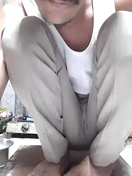 Snapshot of Burhade-- chatting on October 4, 2025, 12:56 am Burhade-- online show from October 4, 2025, 12:56 am