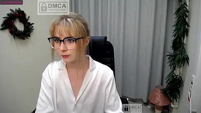 Snapshot of Tweet88 chatting on January 13, 2025, 2:28 am Tweet88 online show from January 13, 2025, 2:28 am