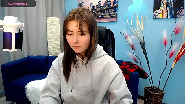 Snapshot of Tweet88 chatting on March 3, 2025, 4:00 am Tweet88 online show from March 3, 2025, 4:00 am