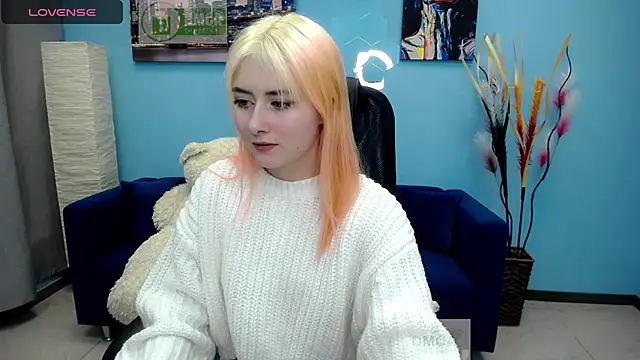 Snapshot of Tweet88 chatting on December 5, 2024, 1:22 pm Tweet88 online show from December 5, 2024, 1:22 pm