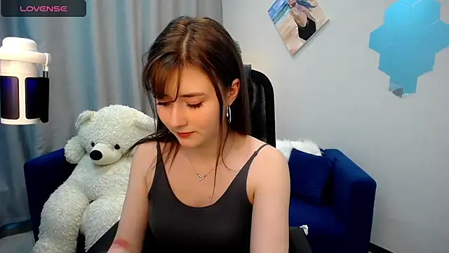 Snapshot of Tweet88 chatting on March 8, 2025, 1:03 pm Tweet88 online show from March 8, 2025, 1:03 pm