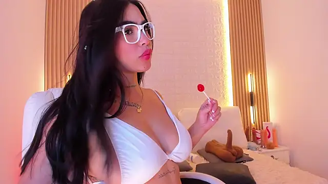 Snapshot of alyssa_vargas chatting on October 13, 2025, 3:35 pm alyssa vargas online show from October 13, 2025, 3:35 pm