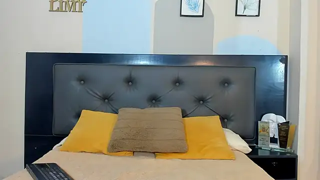 Jotastevensxx online show from January 17, 2026, 11:25 am