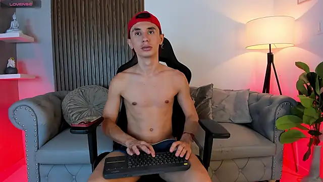 Snapshot of Jotastevensxx chatting on October 8, 2025, 7:36 pm Jotastevensxx online show from October 8, 2025, 7:36 pm