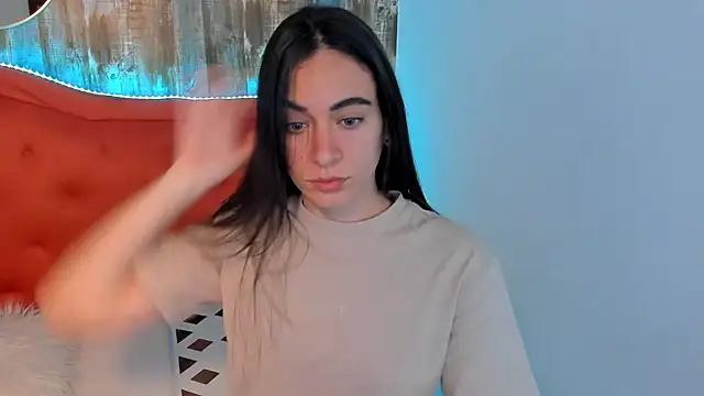 Emma Sophia2 online show from February 26, 2025, 5:03 am