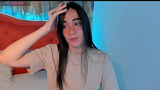 Emma Sophia2 online show from February 11, 2025, 4:33 am