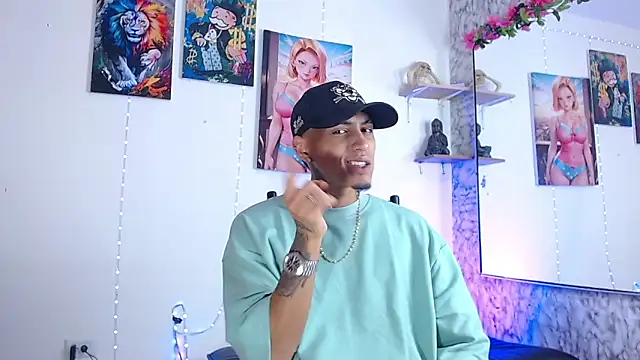 Liam lee online show from September 22, 2025, 1:39 pm